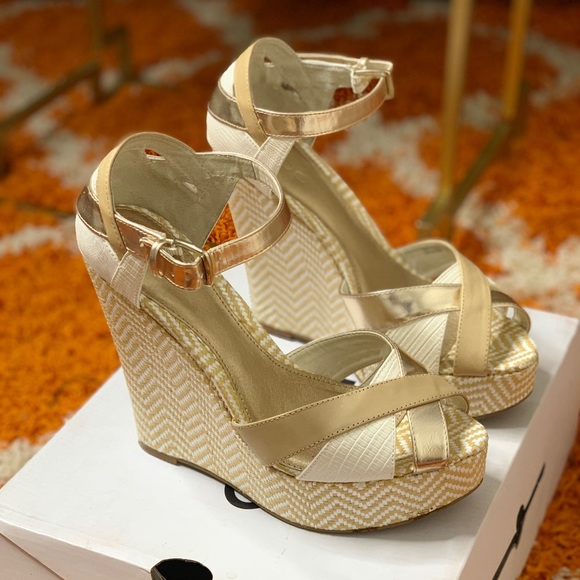 Gold & Creme Open Toe Wedges - Picture 3 of 3